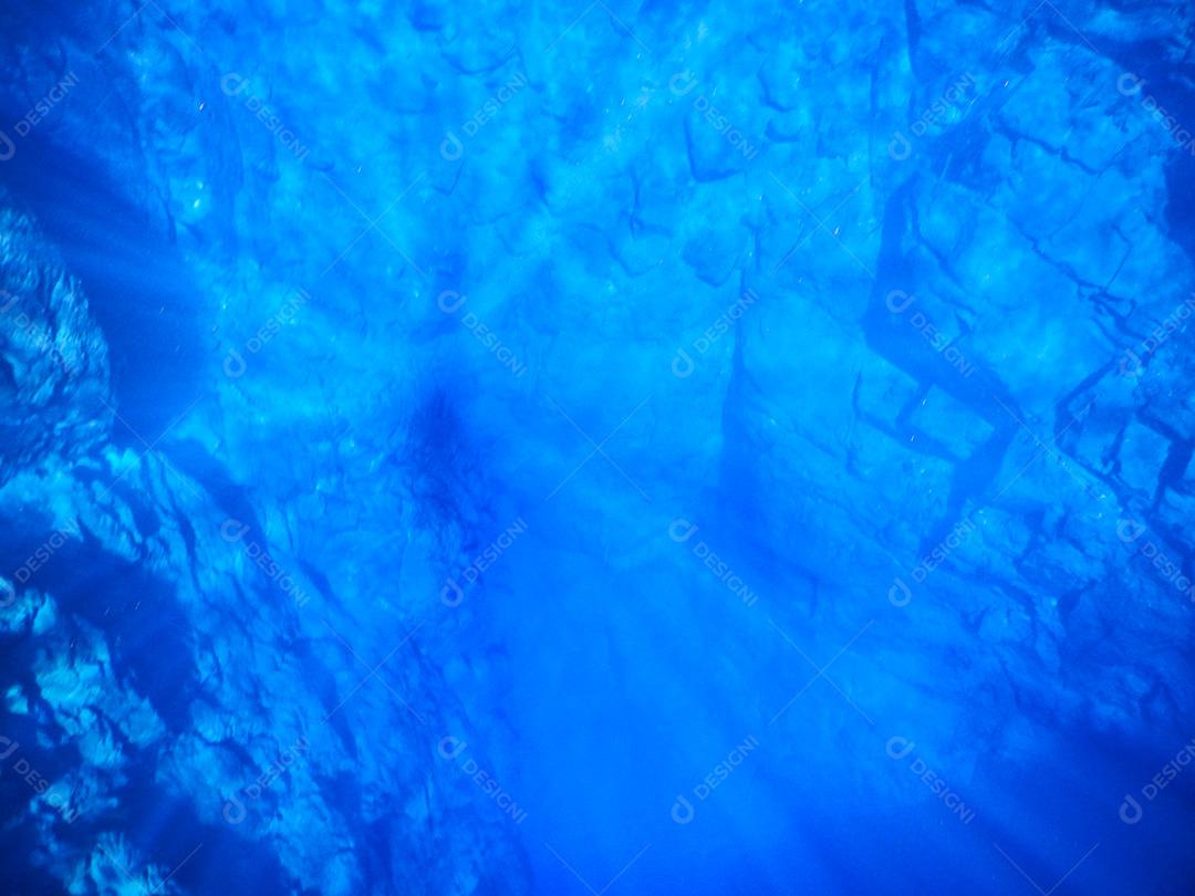 Lagoa misteriosa, bela lagoa de águas transparentes de tur