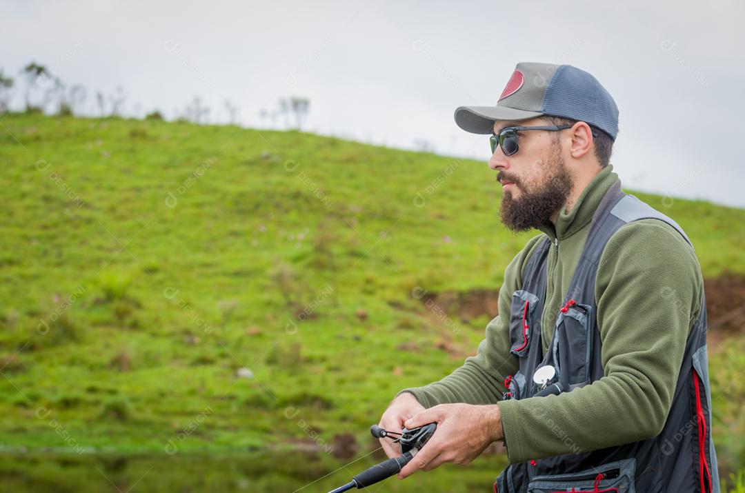 Pesca de pescador de black bass