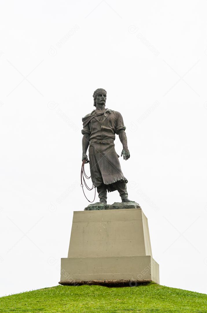 Escultura do típico gaúcho brasileiro, chamado trabalho (Monumento ao Laçador ou popularmente