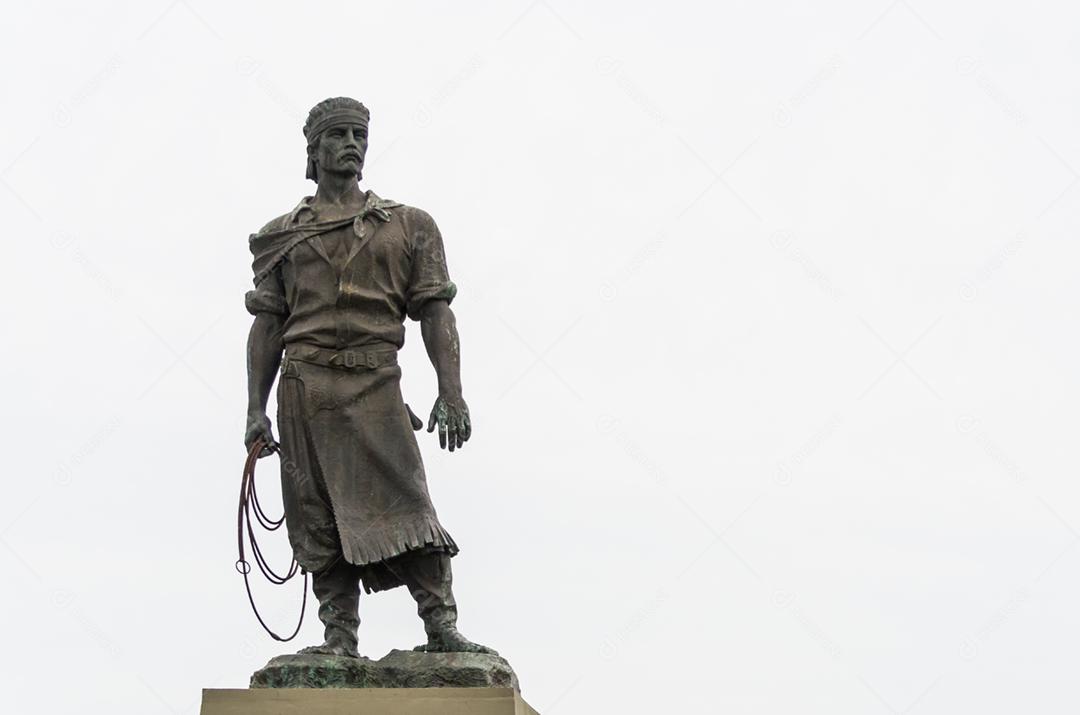 Escultura do típico gaúcho brasileiro, chamado trabalho (Monumento ao Laçador ou popularmente