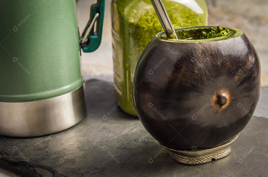 Bebida tradicional gaúcha, chimarrao mate, bebida popular do Brasil