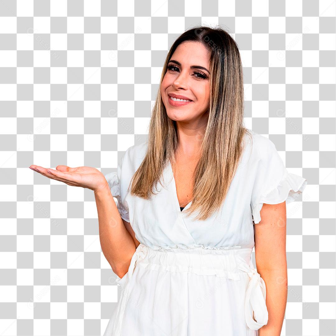 Mulher loira sorridente com a mão estendida para o lado PNG Transparente