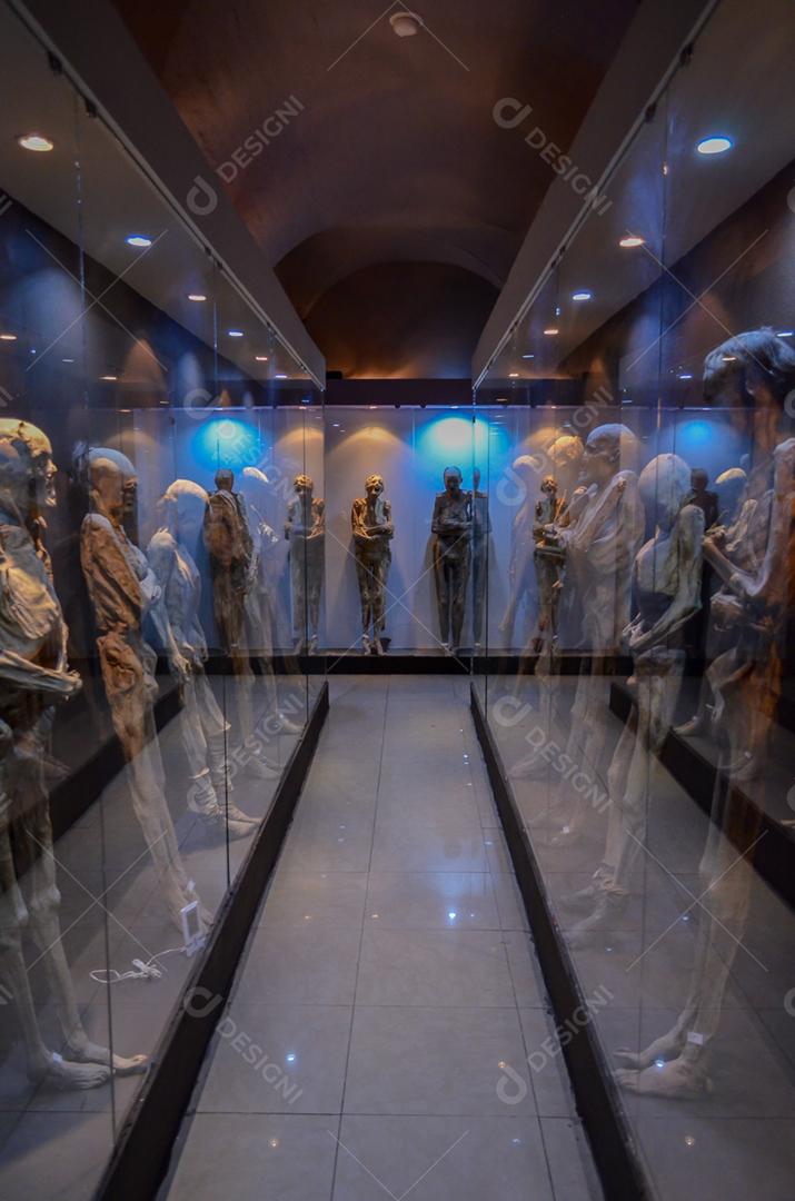 El Museo De Las Momias, múmias de Guanajuato, enterradas em 1833 devido a uma epidemia de cólera