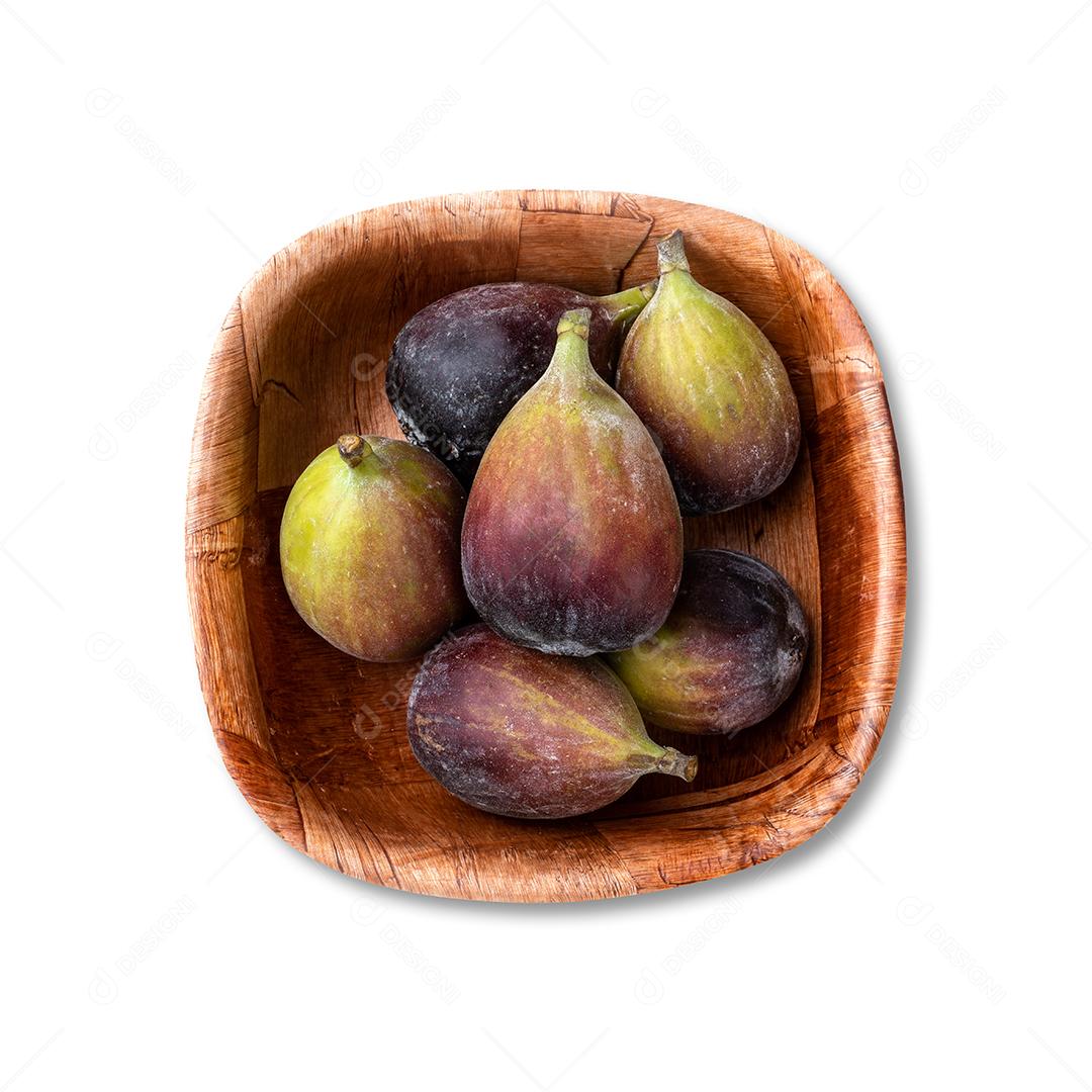 Figos em uma tigela isolada sobre fundo branco.