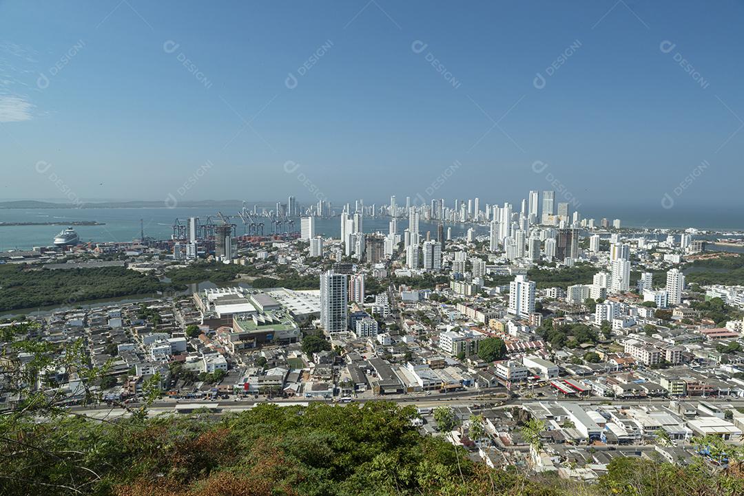 Cartagena das Índias, Bolívar, Colômbia em 17 de fevereiro de 2018. Vista da cidade do Convento de Santa Cruz de la Popa