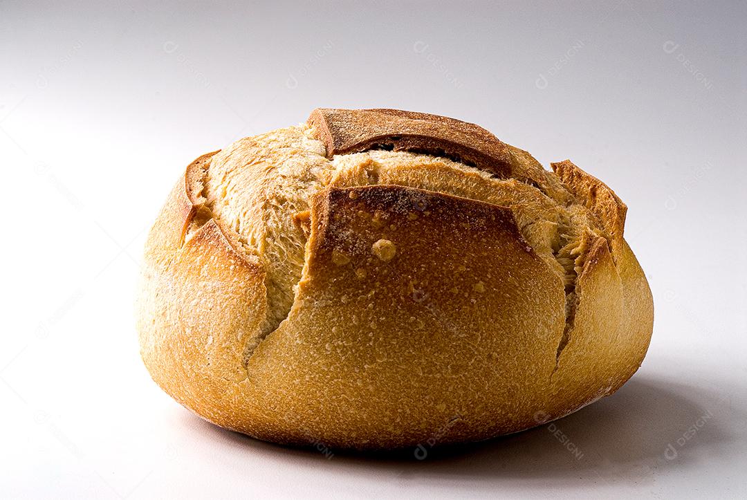 Pão comida italiano tradicional sobre fundo branco