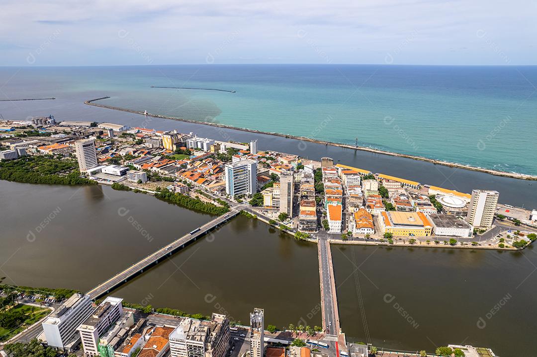 Vista aérea de Recife, capital de Pernambuco, Brasil.