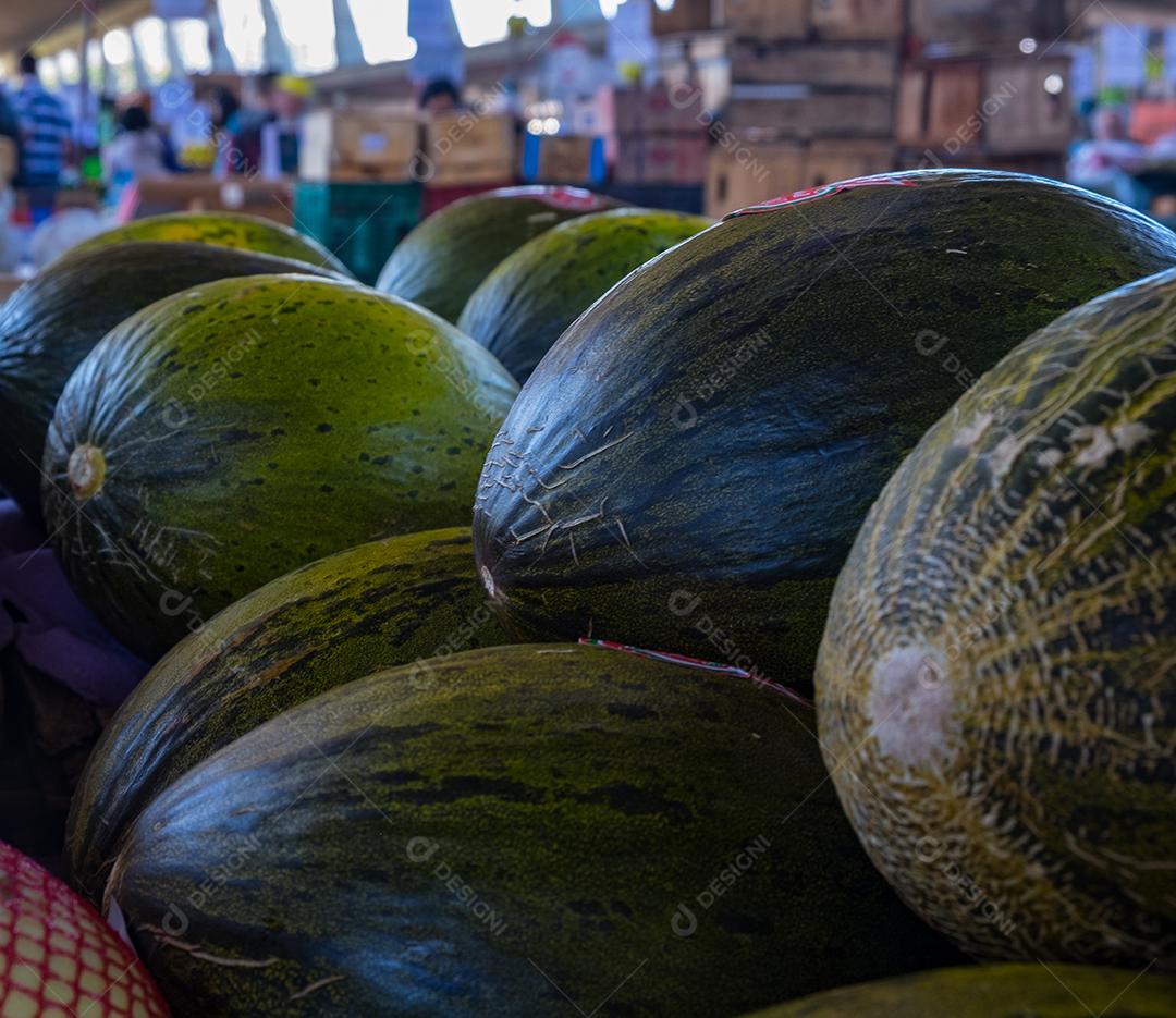Comida fruta Melão sobre feira vendas feirantes