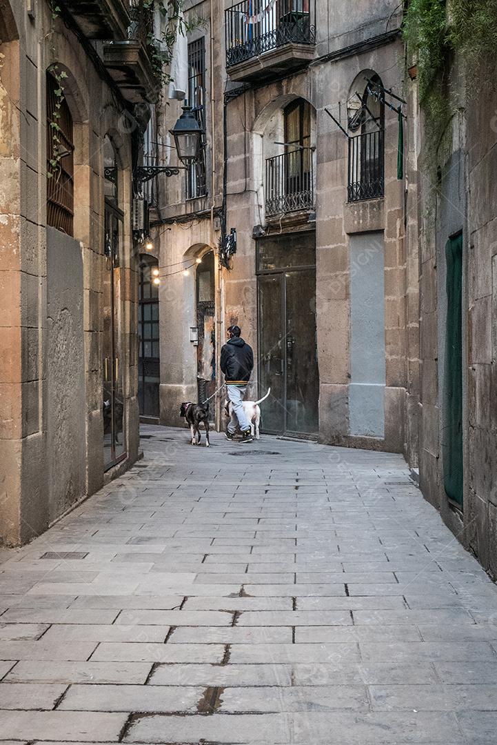 Vista do bairro gótico na cidade de Barcelona.