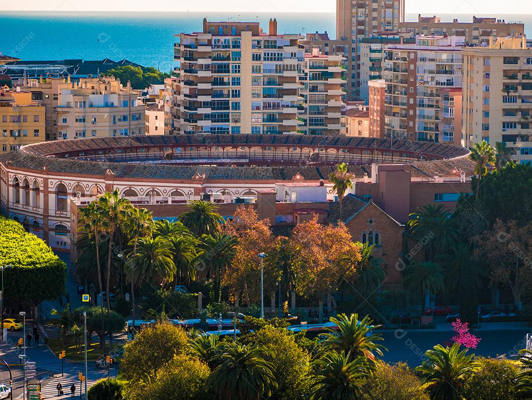 Vista panorâmica da praça de touros em Málaga.