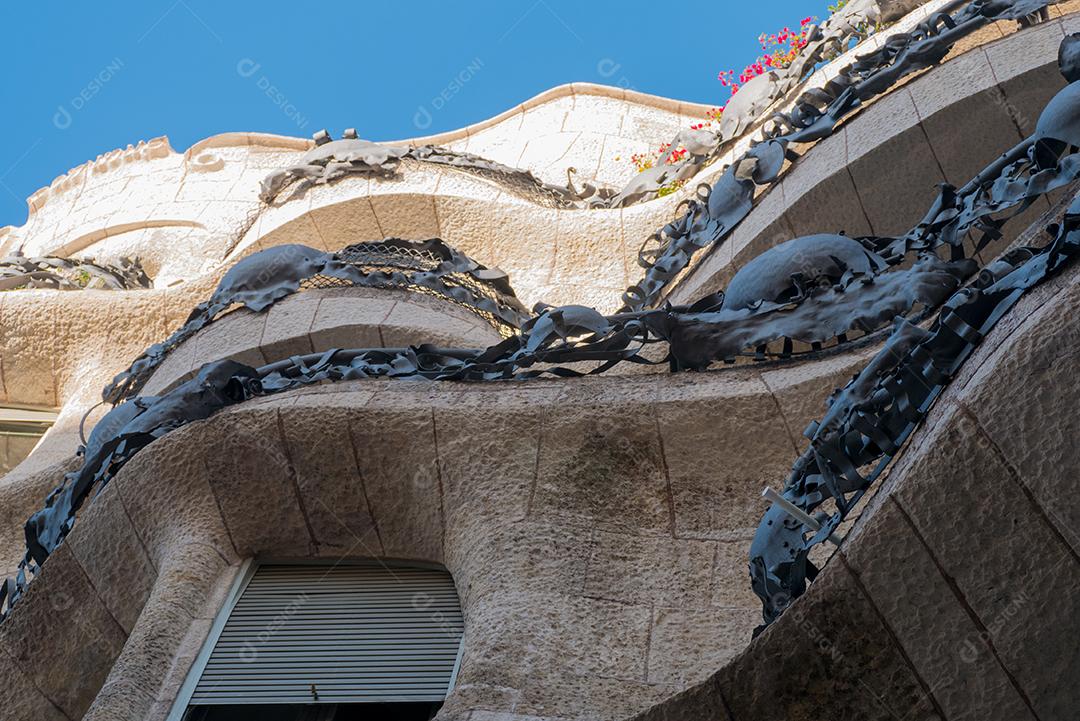 Vista da fachada do apartamento do nível da rua.