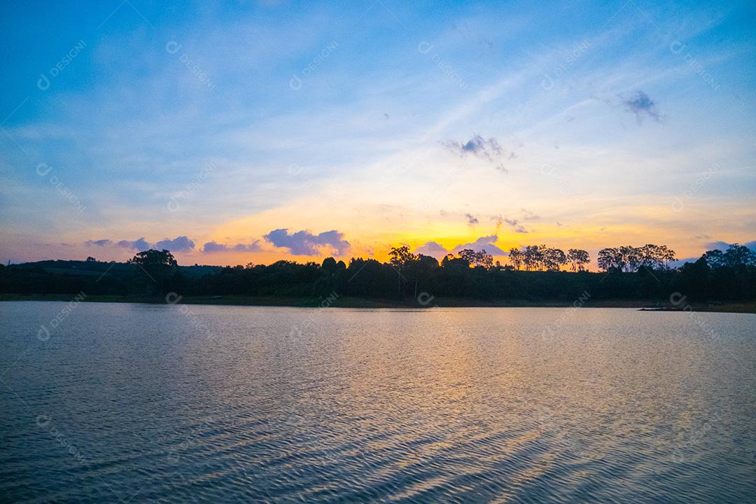 Vista do píer da Represa Ibiuna.