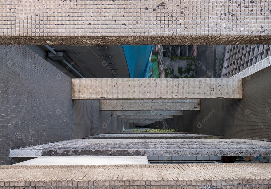 Vista aérea da fachada do edifício.