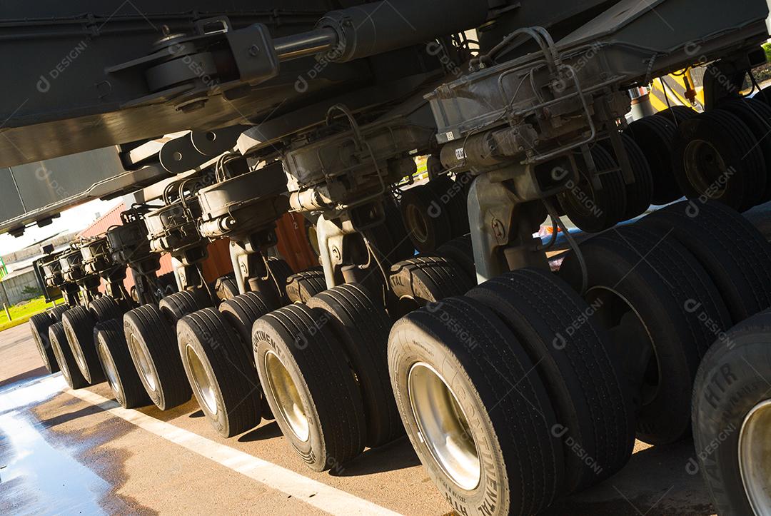 Oficina Mecânico caminhão borracharias pneus de automoveis