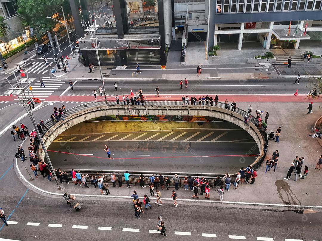 Vista aérea da Avenida Paulista no final de semana..