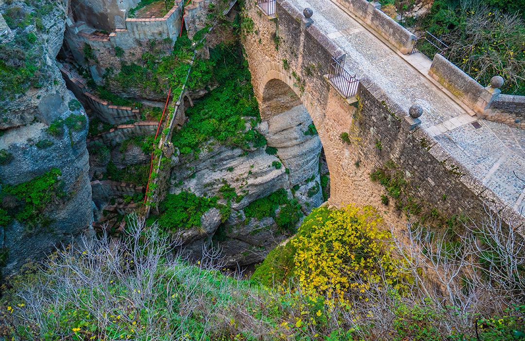 Vista aérea da ponte velha da cidade de Ronda, Espanha.