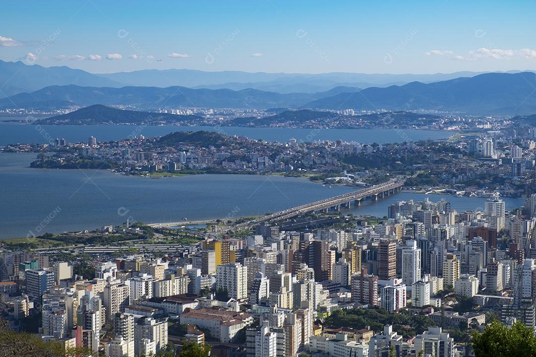 Vista aérea da cidade de Florianópolis Santa Catarina Brasil.