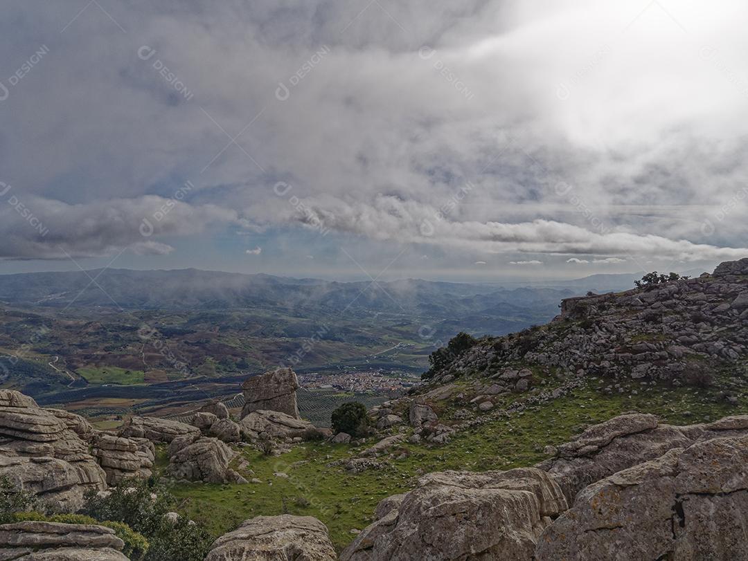 Vista aérea do topo da cidade de Antequera, na Espanha.
