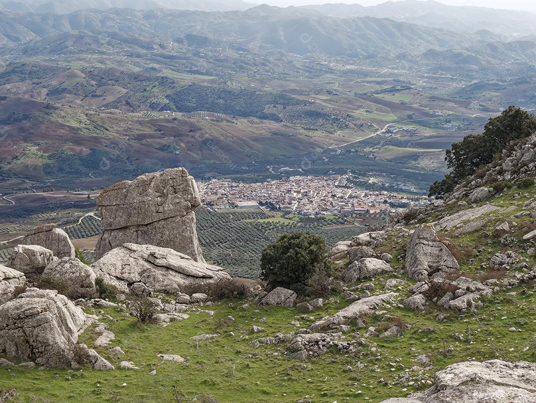 Vista aérea do topo da cidade de Antequera na Espanha