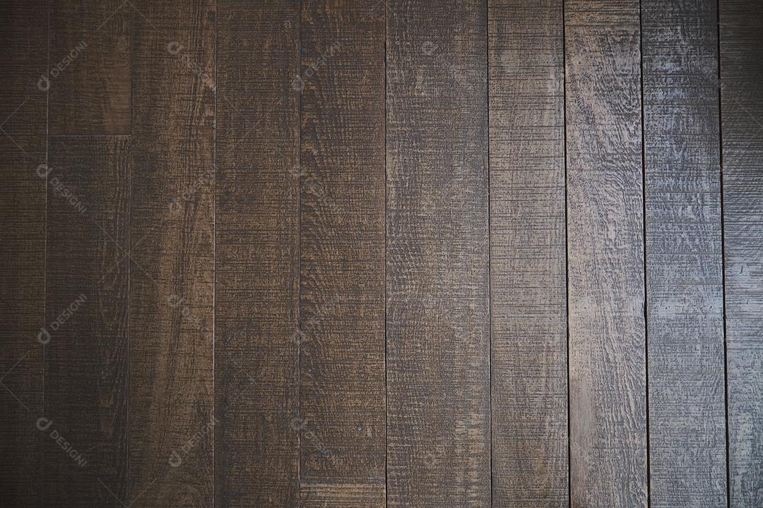 Textura de madeira rústica vertical com pranchas.