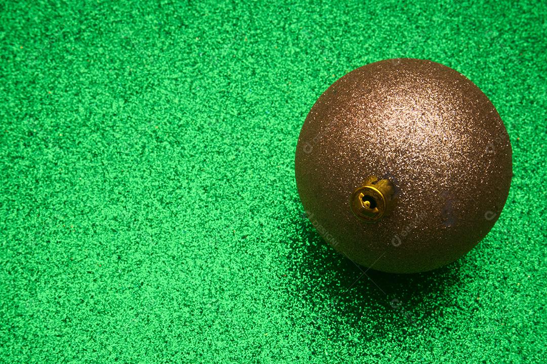 Bola de natal e vista superior de fundo