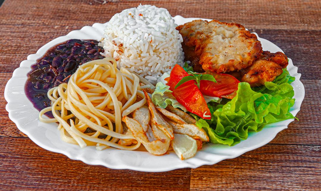 Comércio de marmitas com sabor típico brasileiro e a base