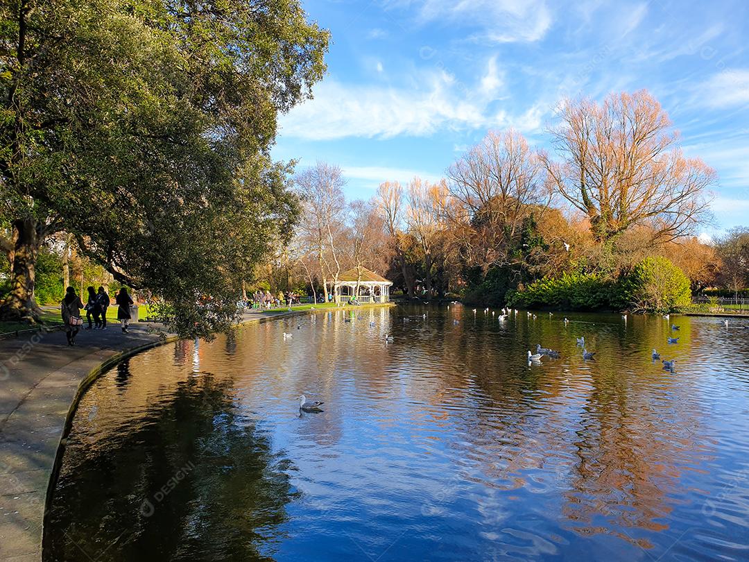 Parque verde de Santo Estêvão. Dublin, Irlanda