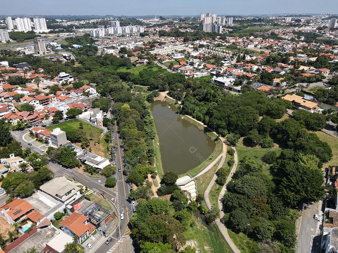 Imagem aérea de Drone da cidade de Sorocaba em São Paulo
