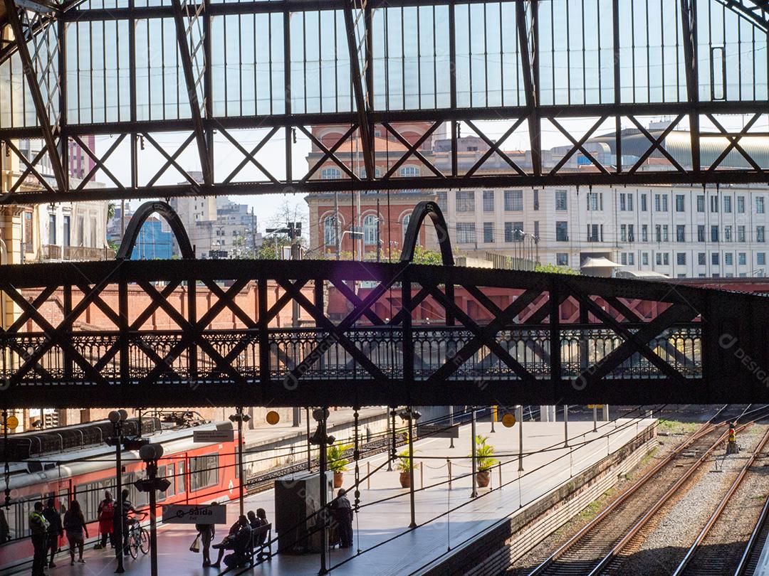 Vista da Estação Ferroviária da Luz, no centro de São Paulo.