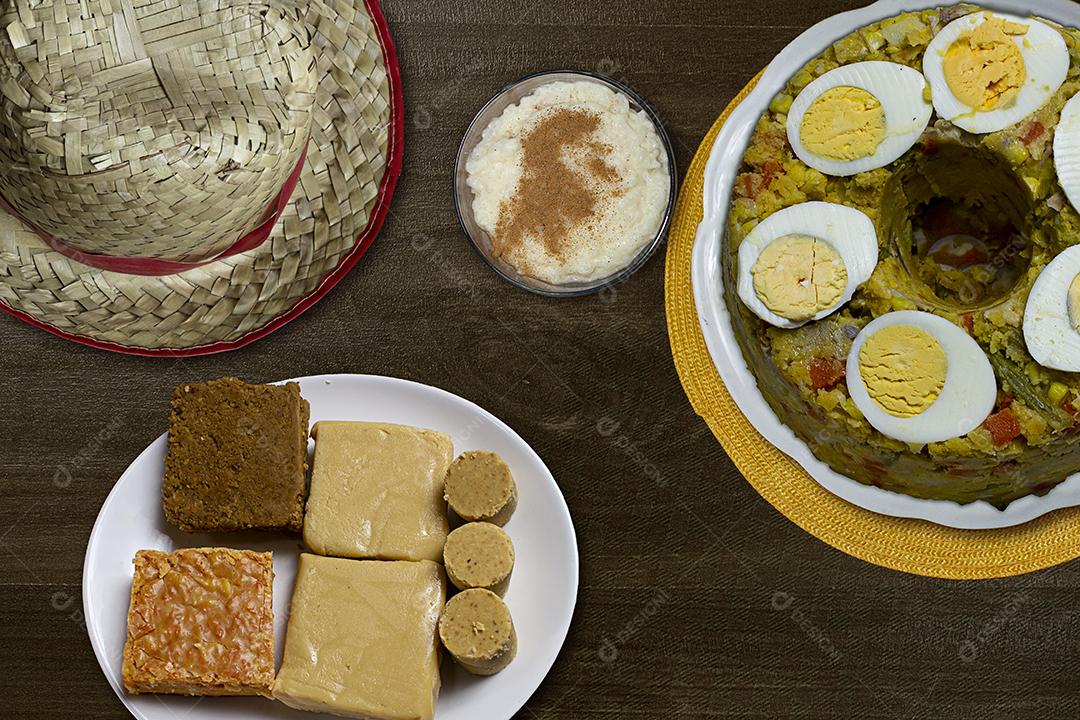 Comidas e doces típicos da festa junina brasileira