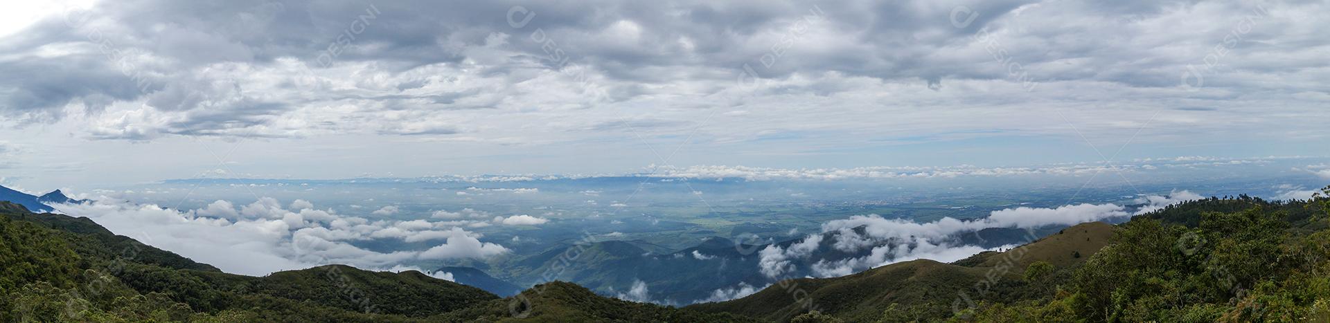 Vista panorâmica Pedra do Bau de Campos do Jordão.