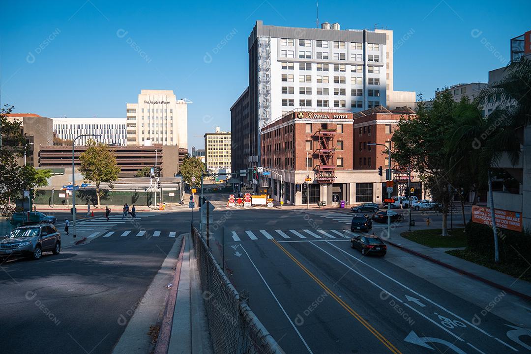 Vista das ruas do centro de Los Angeles.