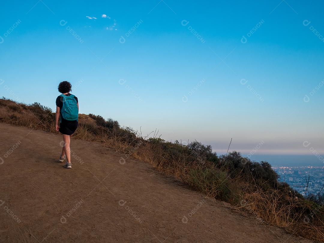 Vista de uma montanha no parque de Los Angeles.