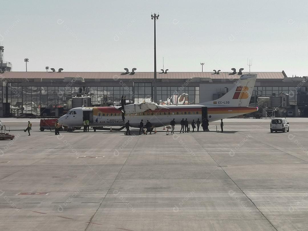 Vista externa do aeroporto de Málaga na Espanha.