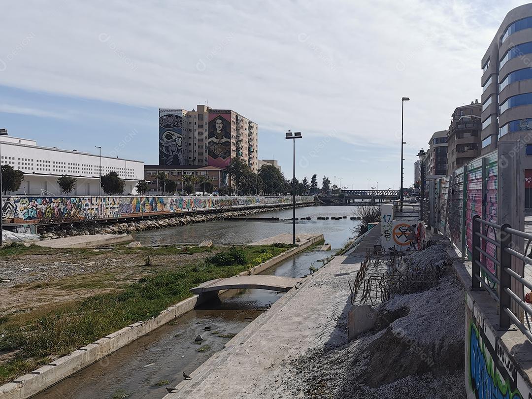 Málaga, Espanha - 18 de fevereiro de 2021: Vista das ruas do Soho Málaga.