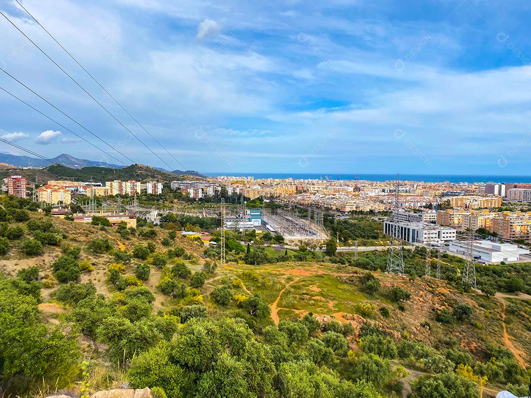 Vista de alto ângulo do bairro Teatinos em Málaga.