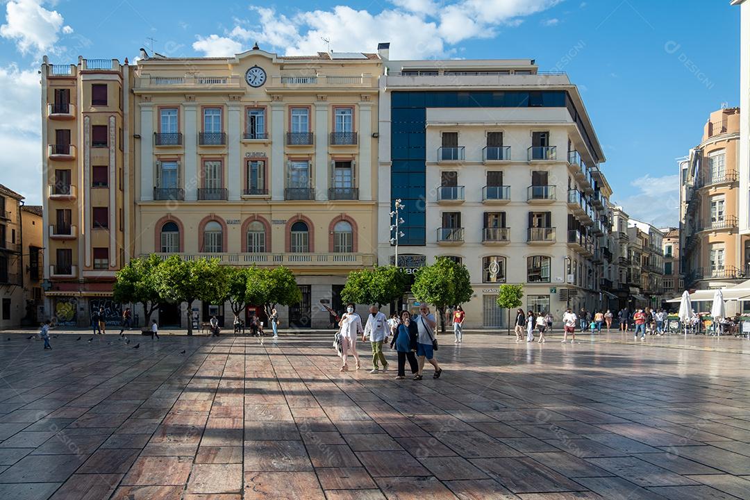 Málaga, Espanha - 23 de maio de 2021: Vista da Praça da Constituição no centro histórico de Málaga.