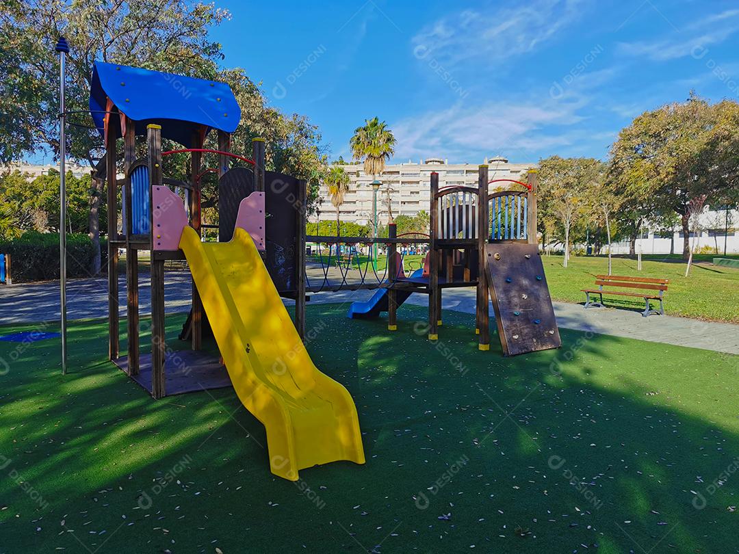 Parque infantil na cidade de Málaga Espanha.