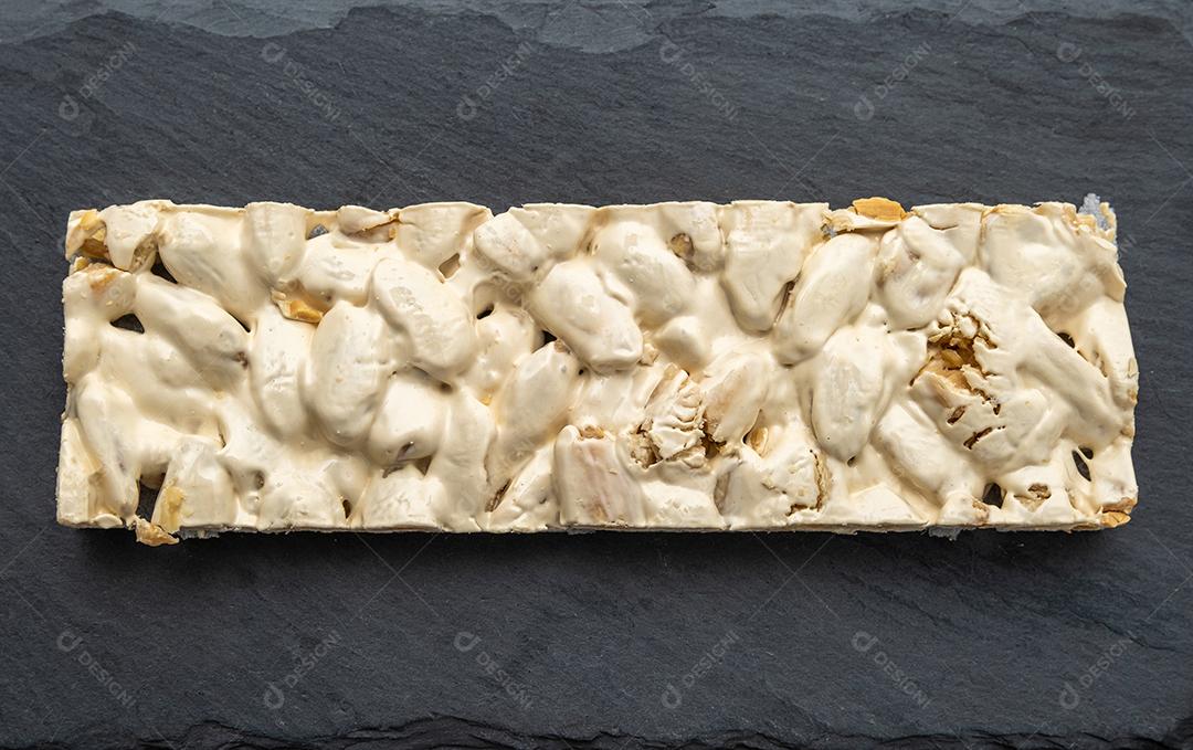 Vista superior do Natal Turrones sobre fundo preto.