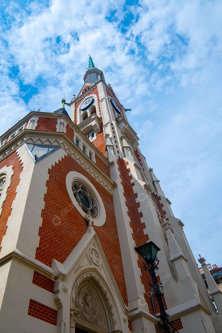 Bela vista em perspectiva de uma igreja em Viena