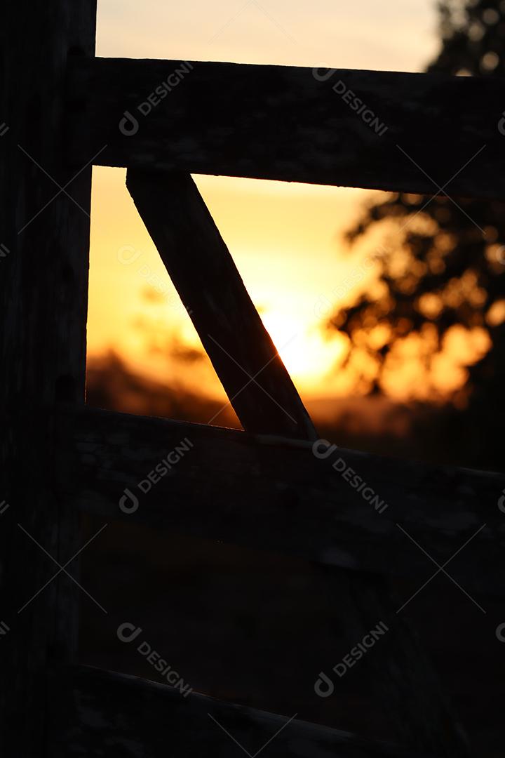 Entardecer em uma fazenda