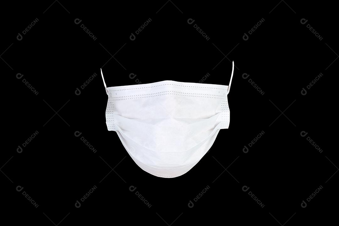 Mascara branca prevenção covid 19 sobre fundo preto