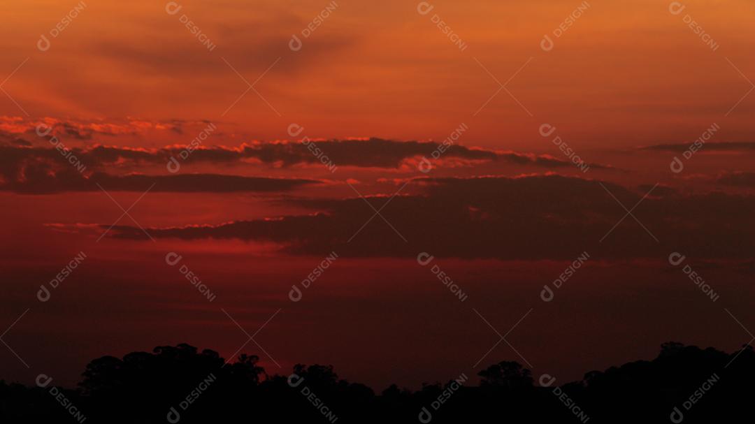 Paisagem praia sobre dia ensolarado por do sol