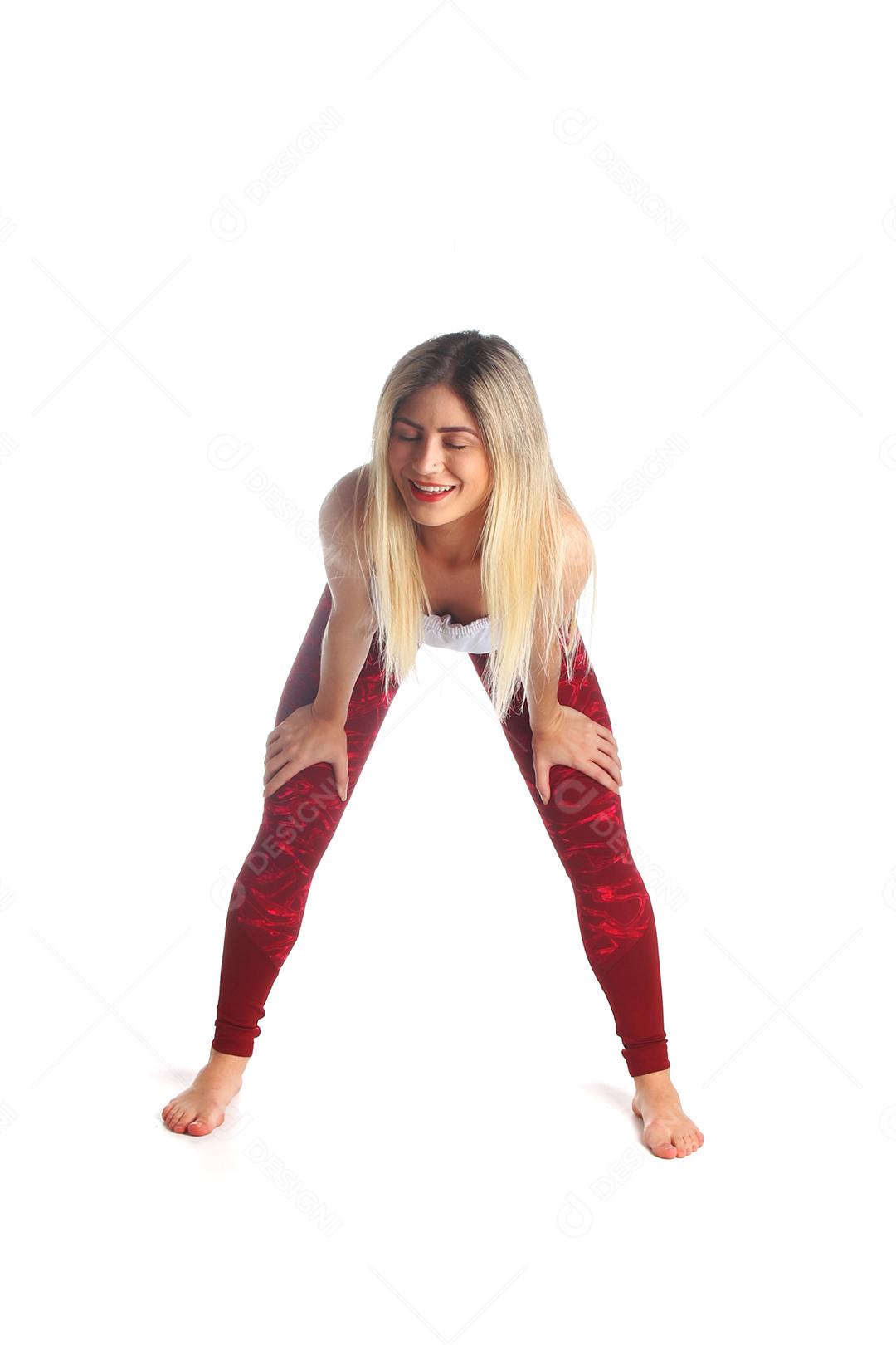 Mulher linda jovem fazendo Ioga sobre fundo branco