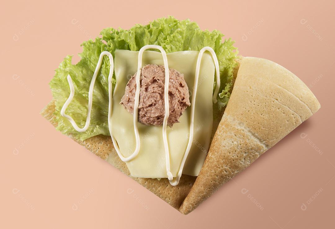 crepe de atum com alface e queijo