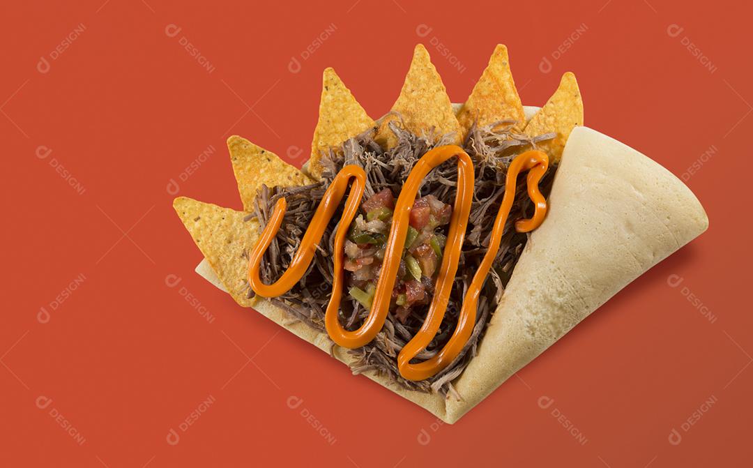 crepe de nachos com queijo cheddar