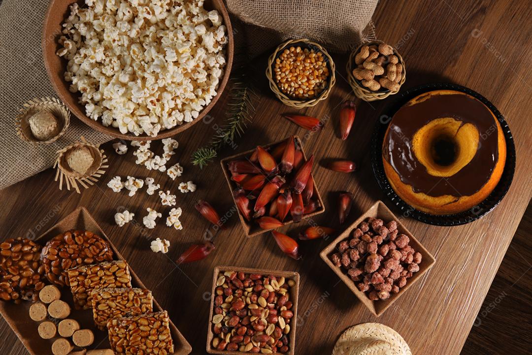 Grupo gastronômico da Festa Junina, festa típica brasileira, feriado