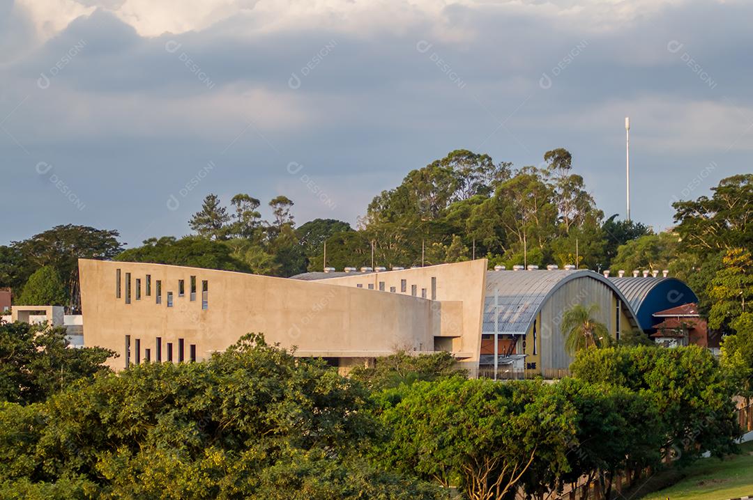 Museu de arte Crystal Bridges arvores