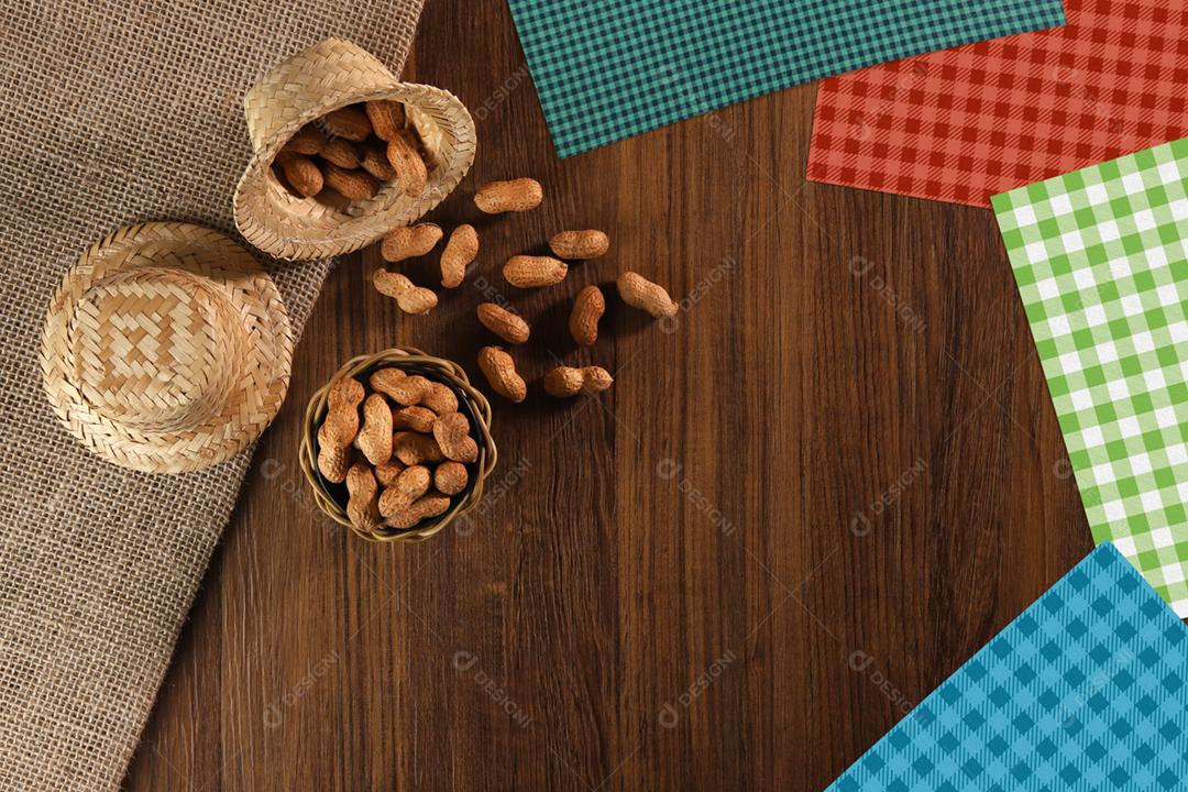 Grupo de chapéus da Festa Junina, uma festa típica brasileira em um