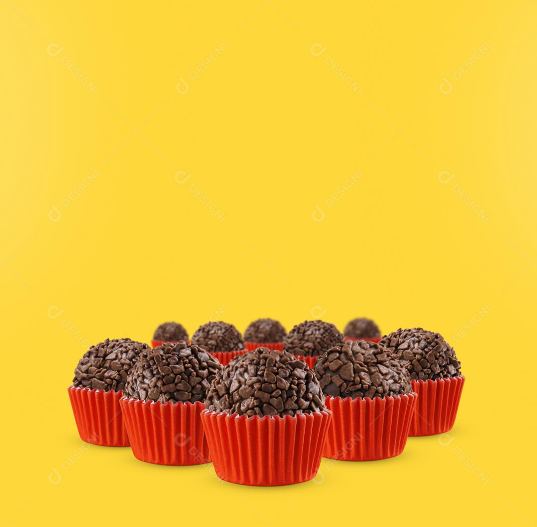 Doce tradicional brasileiro isolado em fundo amarelo. Handm